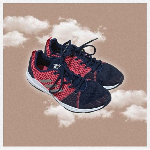 ♥︎ Adidas Ariana Cloudfoam Sneakers ♥︎ - Picture 4 of 6